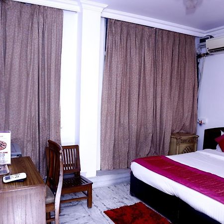 Batra Holiday Home - Couple Friendly Stays Deli Exterior foto