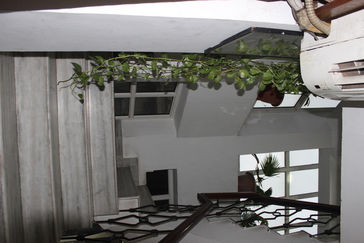 Batra Holiday Home - Couple Friendly Stays Deli Exterior foto