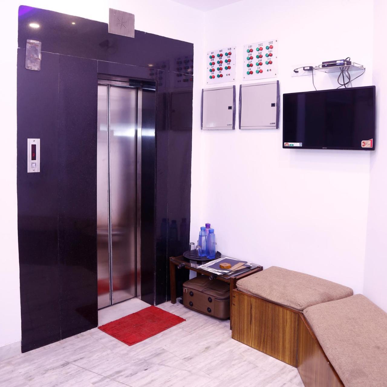 Batra Holiday Home - Couple Friendly Stays Deli Exterior foto