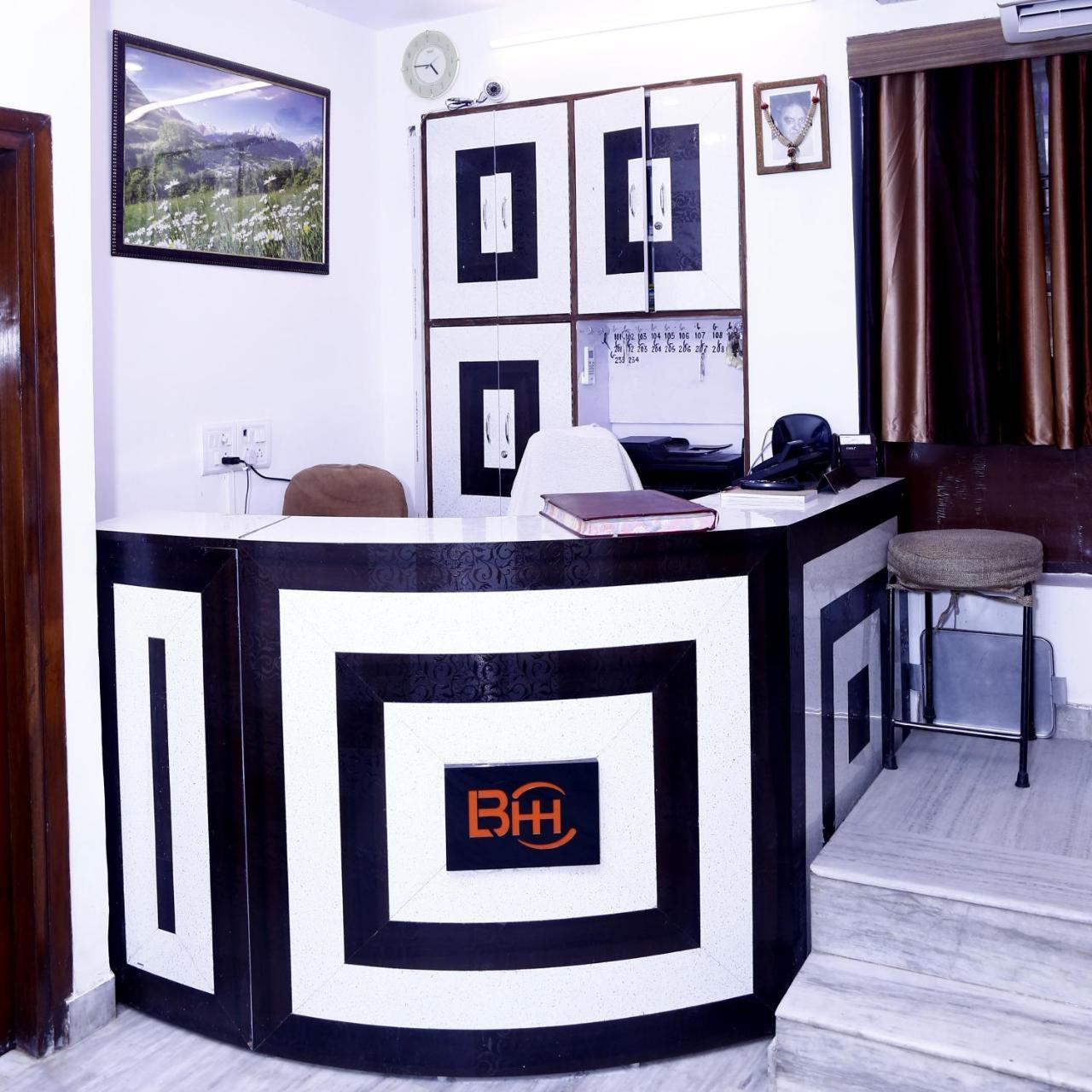 Batra Holiday Home - Couple Friendly Stays Deli Exterior foto